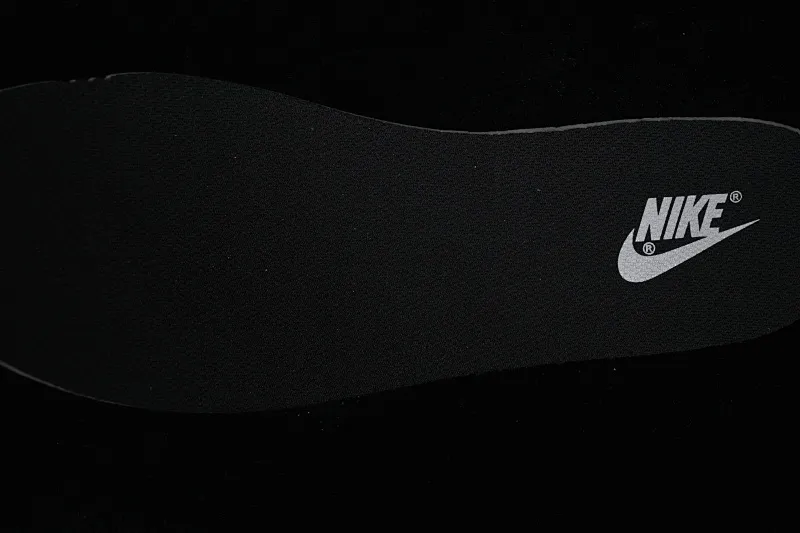 All categories Nk SB Dunk series Nk SB Dunk Low low-top sneakers Nike SB Dunk Low black and gray color low-top casual sneakers II7636-001